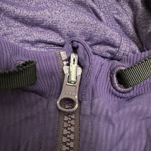 Reversible Lululemon Jacket (size 8) - Picture 6 of 10